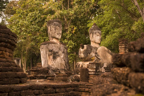 Buddha Staty Vid Wat Phra Kaeo Den Historiska Parken Staden — Stockfoto