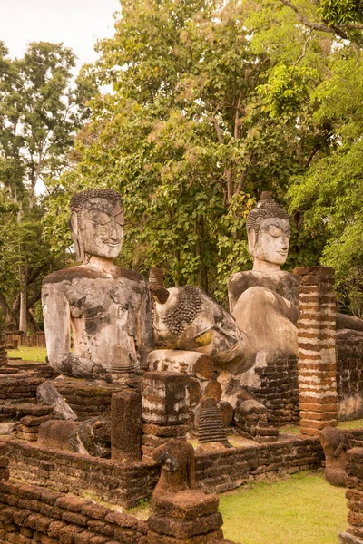 Buddha Staty Vid Wat Phra Kaeo Den Historiska Parken Staden — Stockfoto