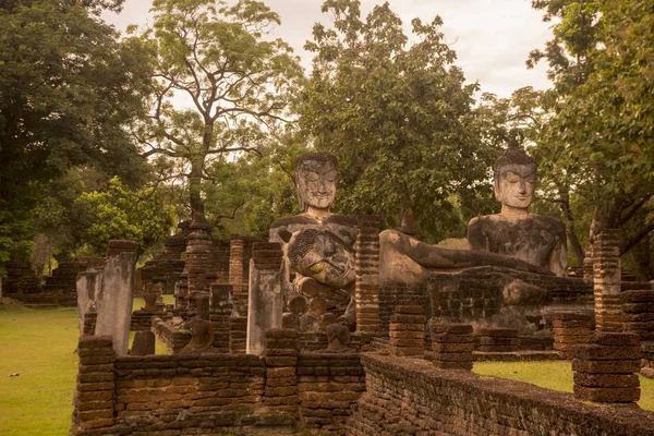 Buddha Staty Vid Wat Phra Kaeo Den Historiska Parken Staden — Stockfoto