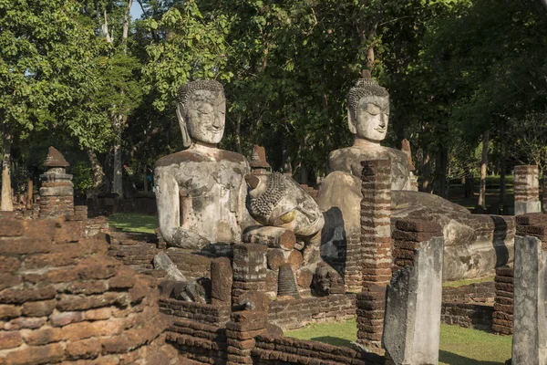 Statua Buddha Wat Phra Kaeo Presso Parco Storico Della Città — Foto Stock