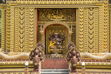 Tayland 'ın güneyindeki Pranburi kasabası yakınlarındaki Wat Khao Ka Lok veya Wat Summanavas Tayland' ın Hua Hin kasabası. Tayland, Hua Hin, Kasım 2019