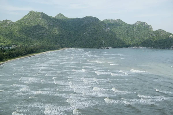 Tayland Güneyindeki Khao Sam Roi Yoi Ulusal Parkı Ndaki Laem — Stok fotoğraf