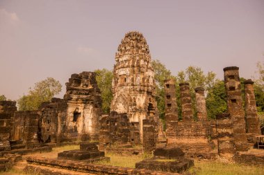Wat Phra Phai Luang, Tayland 'ın Provinz Sukhothai şehrindeki Sukhothai' deki tarihi parkta. Tayland, Sukhothai, Kasım 2019