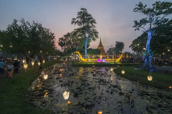 Loy Krathong Festival Den Historiska Parken Sukhothai Provinsen Sukhothai Thailand — Stockfoto