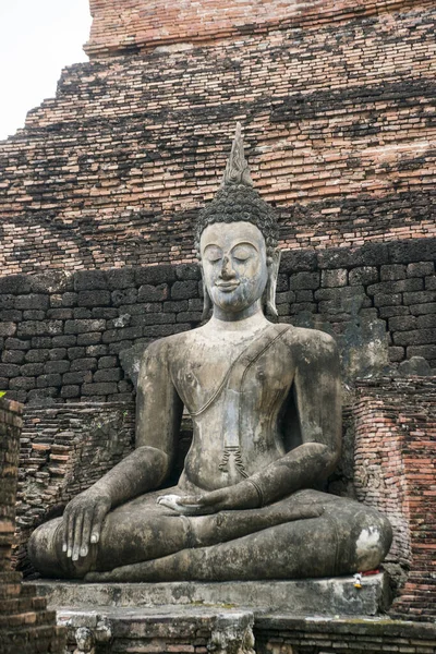 Uma Estátua Buda Templo Wat Mahathat Parque Histórico Sukhothai Província — Fotografia de Stock