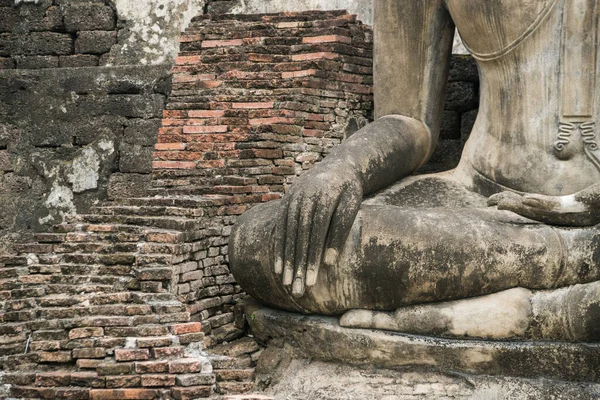 Uma Estátua Buda Templo Wat Mahathat Parque Histórico Sukhothai Província — Fotografia de Stock