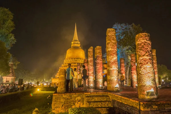 Una Stupa Festival Loy Krathong Templo Wat Mahathat Parque Histórico — Foto de Stock