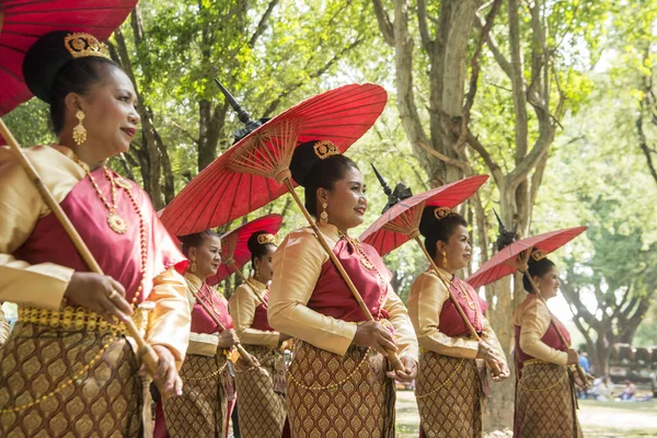 Tradicional Povo Tailandês Dresst Loy Krathong Festival Parque Histórico Sukhothai — Fotografia de Stock