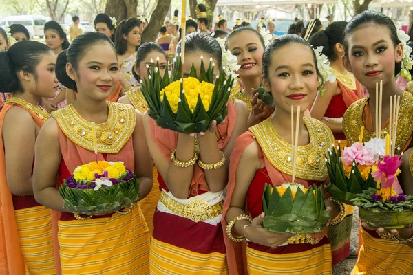 Traditional Dresst Thai People Loy Krathong Festival Historical Park Sukhothai — Stock Photo, Image