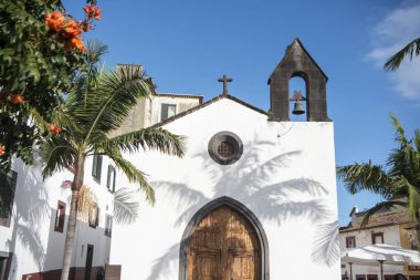 Portekiz 'in Madeira Adası' nda, eski Funchal şehrinde eski bir kasaba olan the capela do corpo santo. Portekiz, Madeira, Nisan 2018
