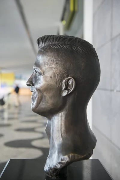 Una Estatua Del Futbolista Cristiano Ronaldo Portugal Aeropuerto Funchal Ciudad — Foto de Stock
