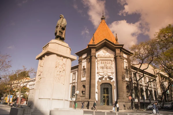 포르투갈 마데이라 중심부에 아리아가 포르투갈 Banco Portugal 기념비 Portugal Madeira — 스톡 사진
