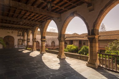 Portekiz 'in Madeira Adası' ndaki Funchal şehrindeki Manastır ve Santa Clara Kongresi 'nin içinde. Portekiz, Madeira, Nisan 2018