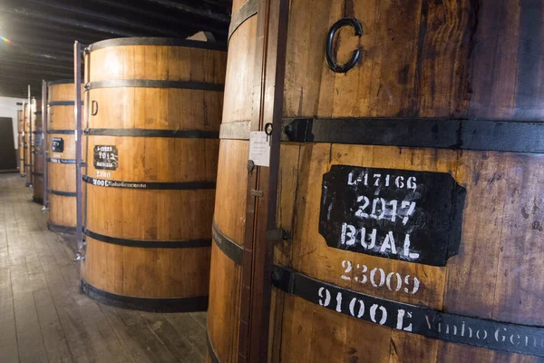 Vinný Sud Vinném Sklepě Madeirské Vinařské Společnosti Blandys Centru Funchalu — Stock fotografie