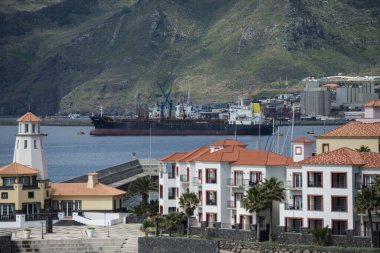 Portekiz 'in Madeira Adası' ndaki Madeira adasının doğu kıyısındaki Canical kasabası yakınlarındaki Quinta do Lorde Oteli. Portekiz, Madeira, Nisan 2018
