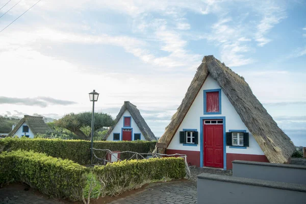 Una Tradizionale Casa Santana Casas Colmo Nella Città Santana Nel — Foto Stock