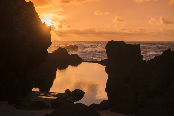 Vulkanische Poelen Natuurlijke Rotsen Aan Kust Bij Stad Porto Moniz — Stockfoto