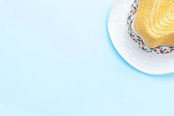 Straw Hat Pastel Blue Background Summer Concept Top View Flat — Stock Photo, Image