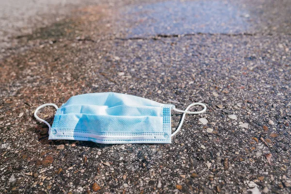 Discarded Mask Surgical Mask Used Floor Protective Mask Trash Surgical — Stock Photo, Image