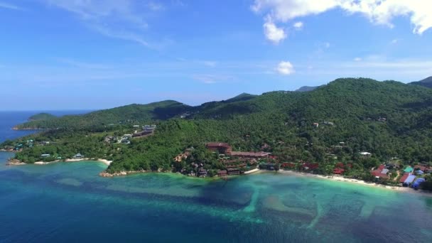 Kuş Gözlü Hava Manzarası 'ndan Tropikal Ada. Tayland — Stok video