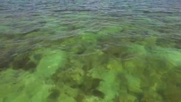 Vista aérea de la superficie del mar — Vídeos de Stock