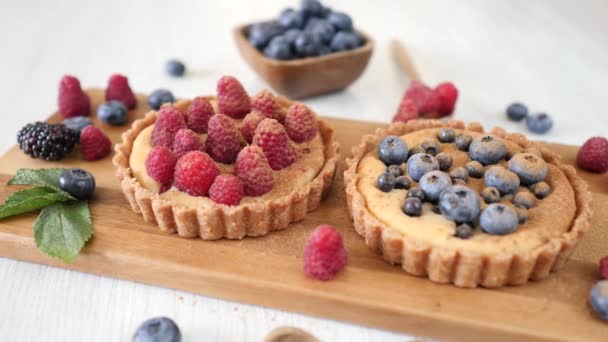 Tartlets With Fresh Berries On Table. — Stock Video