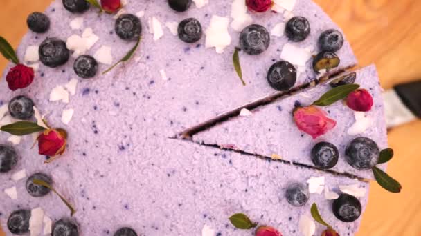 Closeup Of Sweet Cake With Berries. — Stock Video