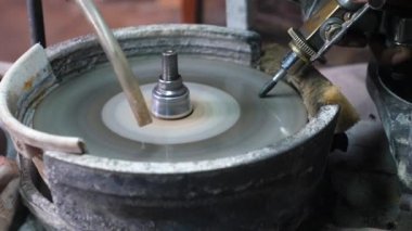 Sri Lanka 'da Eski Taş Kesme ve Yüzleşme Teknikleri