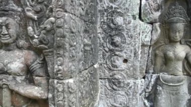 Angkor Wat Kamboçya 'daki Taş Duvara İlahi Dansçı
