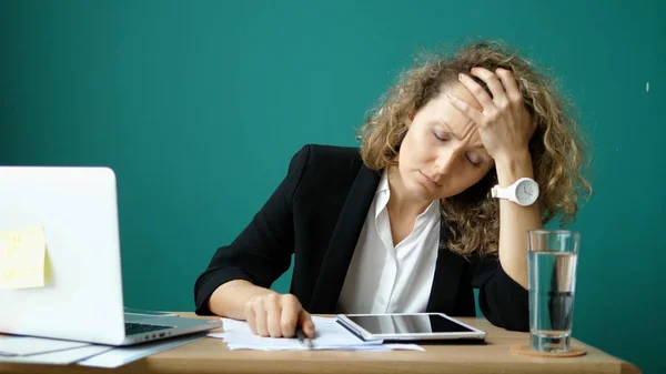 Tired Businesswoman In Stress After Hard Work With Laptop — Stock Photo, Image