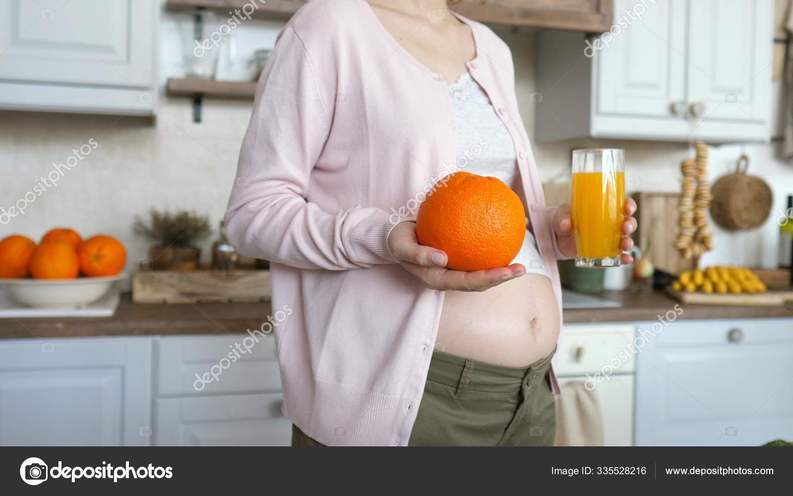 Freshly Squeezed Orange Juice During Pregnancy Pregnant Woman