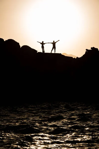 Verliebtes Paar Umarmt Sich Sonnenuntergang Hochzeit Auf Mallorca Meer — Stockfoto