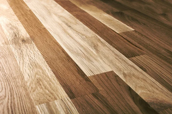 Parquet in legno di rovere, scrivania naturale marrone scuro Immagine Stock