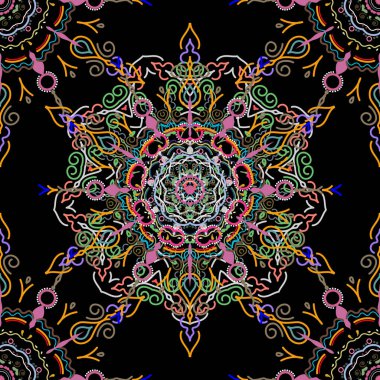 Vektörsüz damaske deseni, klasik duvar kağıdı, arka plan. Siyah arkaplanda sarı, mavi ve pembe renkli süsleme kenarlığı.