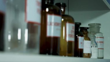 Tıp ile bankalar raflar