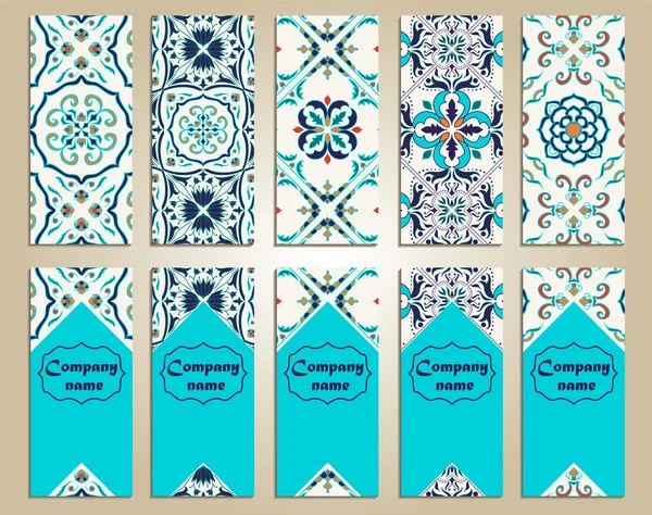 Conjunto vectorial de coloridos banners verticales para negocios e invitaciones. Portugués, Azulejo, marroquí; árabe; ornamentos asiáticos — Vector de stock