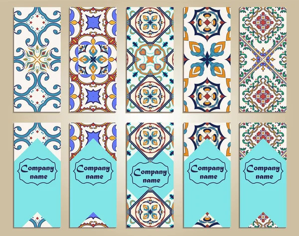 Conjunto vectorial de coloridos banners verticales para negocios e invitaciones. Portugués, Azulejo, marroquí; árabe; ornamentos asiáticos — Vector de stock