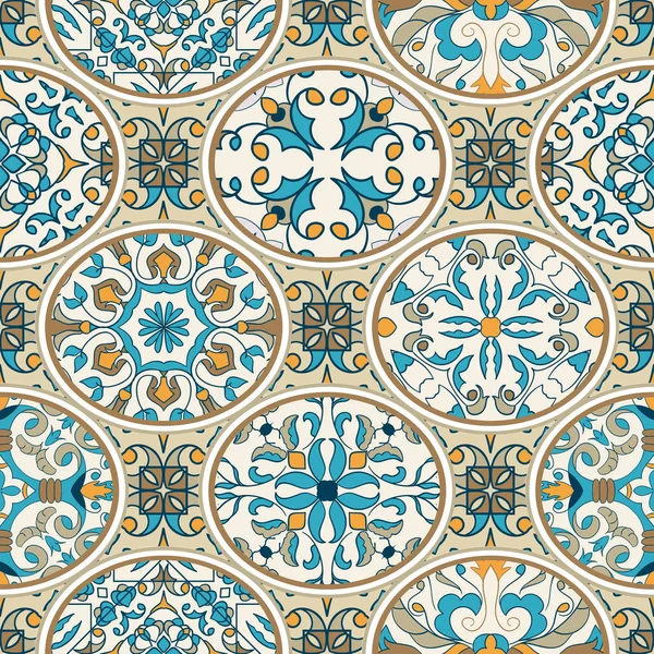 Textura sin costura vectorial. Hermoso patrón de patchwork para el diseño y la moda con elementos decorativos — Vector de stock