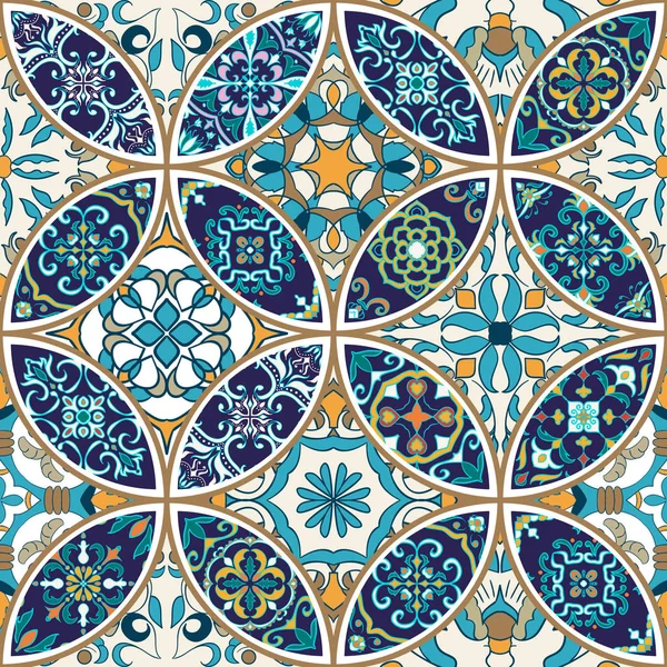 Textura sin costura vectorial. Hermoso patrón de patchwork para el diseño y la moda con elementos decorativos — Vector de stock