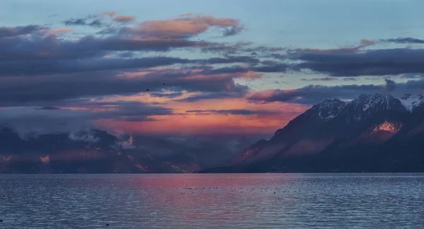 Dramatické Nebe Nad Ženevským Jezerem Alpami Pozadí — Stock fotografie