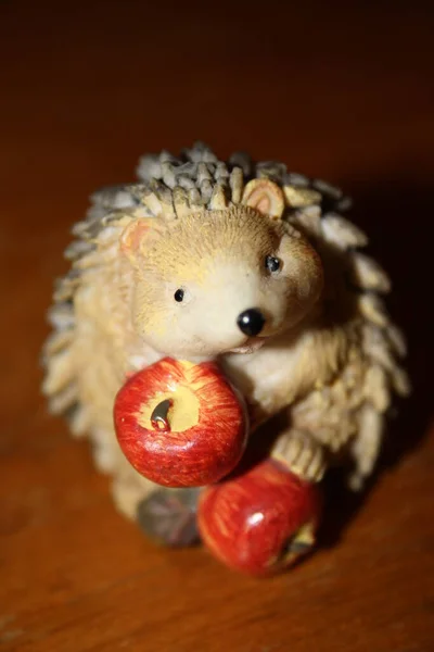 Eramic Figurine Hedgehog Apples Close — Stock Photo, Image