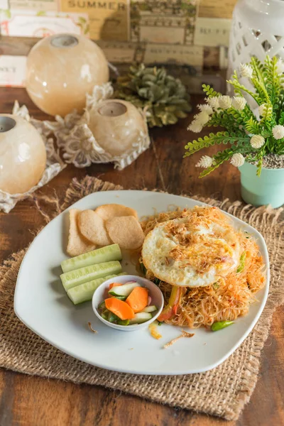 Fried Vermicelli Sunny Side Egg — Stock Photo, Image