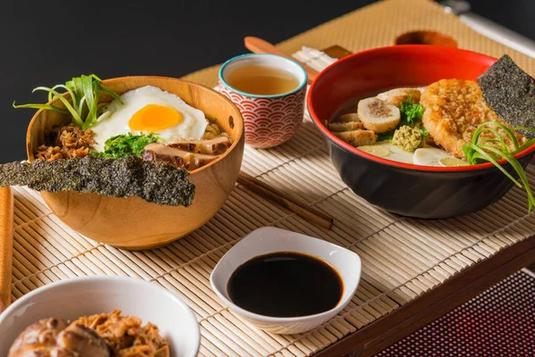 Sup Mie Asia Ramen Dengan Ayam — Stok Foto