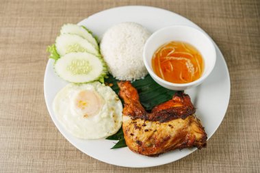 Vietnamlı lezzetli pirinç yemekleri