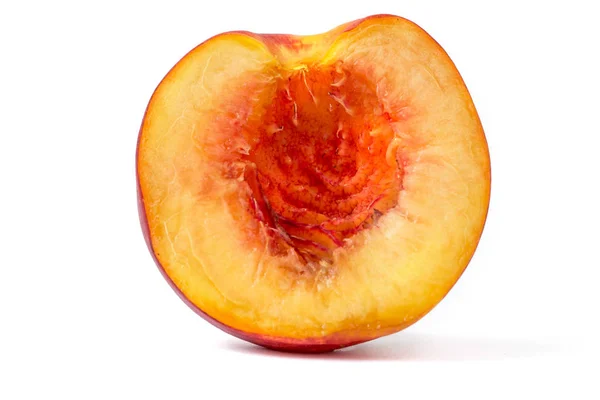 Voorste macro weergave van smakelijk halve perzik als behang — Stockfoto