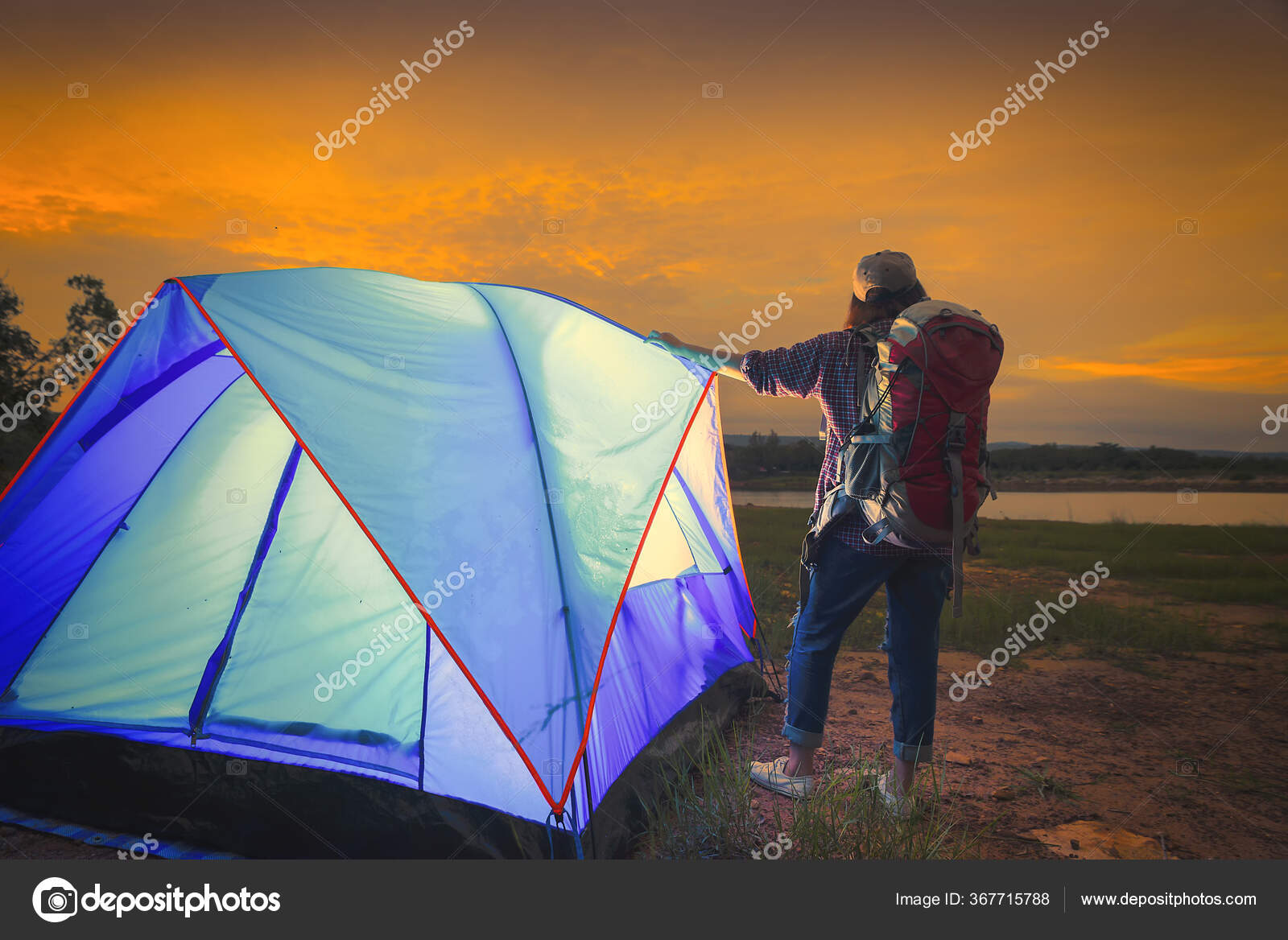 Woman Backpack See Sunset Swamp Camping Romantic Atmosphere Relaxing Time Stock Photo Image By C Wut Anunai Hotmail Com 367715788