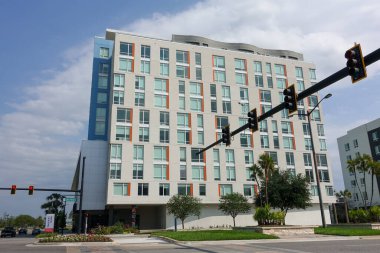 Orlando, FL / USA-4 / 10 / 20: Orlando, FL 'deki Nona Gölü' ndeki Pixon lüks apartman kompleksinin dışı.