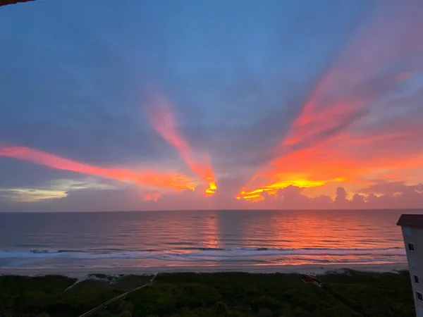 Lever Soleil Sur Océan Atlantique Avec Beaux Rayons — Photo