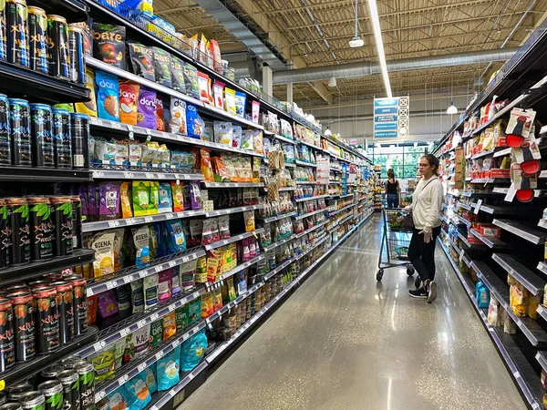 Orlando Usa Display Various Packages Healthy Snacks Whole Foods Market — 스톡 사진