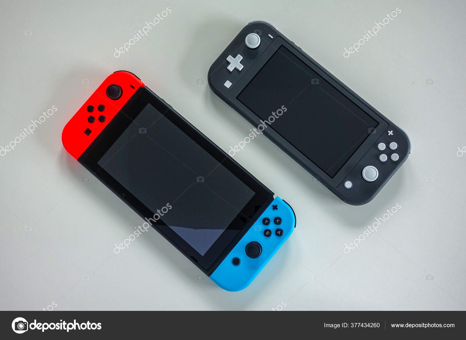 Orlando Usa Nintendo Switch Multiplayer Consolas Jogos Nintendo Switch Lite  — Fotografia de Stock Editorial © Jshanebutt #377434260